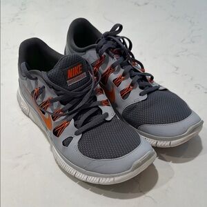 Nike Free 5.0 Gray Lightweight Breathable Design